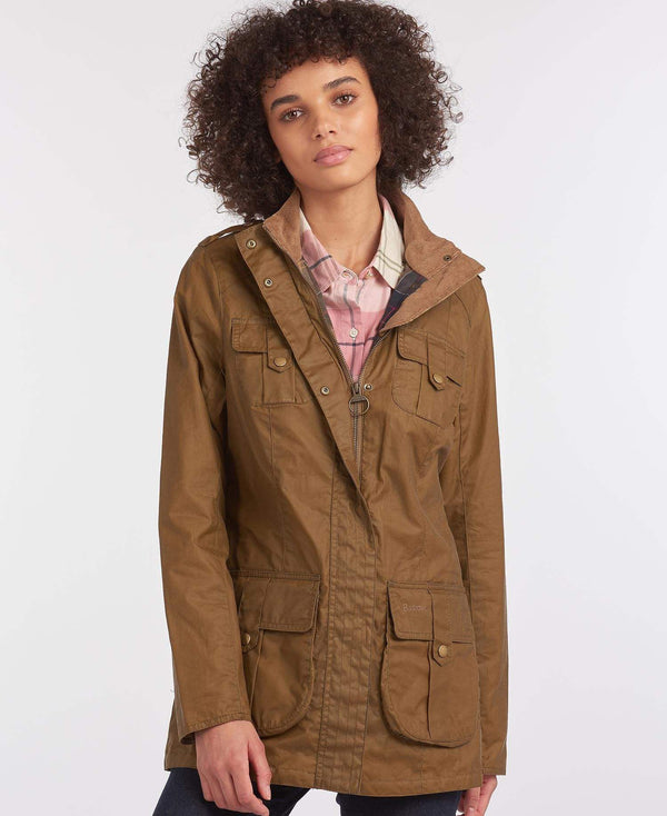 Barbour Vaxjakki -Defence Lightweight - Dömu - Sand/Classic