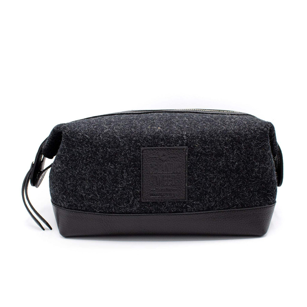 K&S Icelandic Tweed - Snyrtitaska - Svarti Sauðurinn