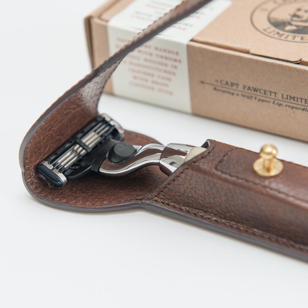 Captain Fawcett Rakvél - Hand Crafted Safety Razor with Leather Case